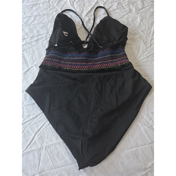 NWOT Bar III S Smocked Black Deep V 1PC Swimsuit 130804 - Picture 4 of 5